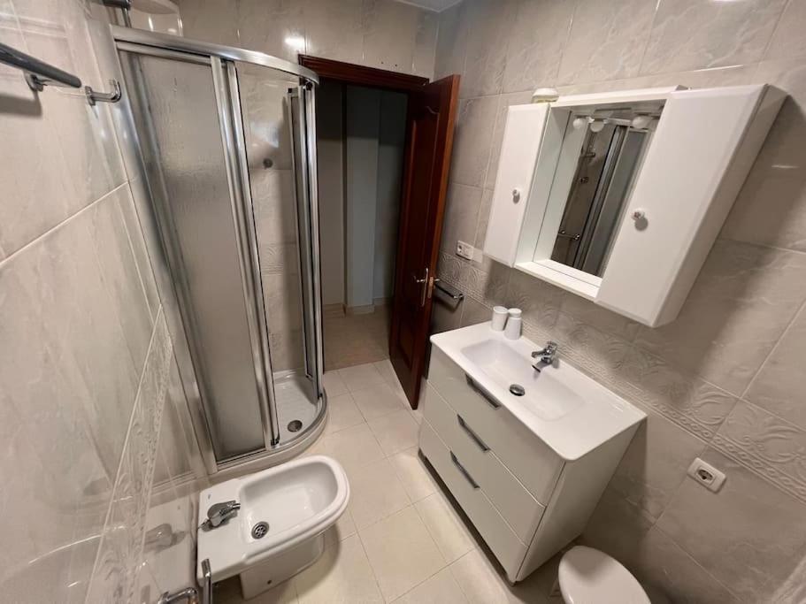 Casa Con Terraza En El Casco Villa Betanzos Exterior foto